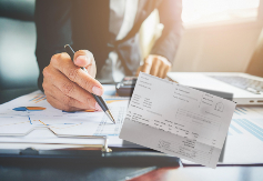 Računi demantuju Grad: Privremeni upravnici u Banjaluci naplaćuju besplatnu uslugu (FOTO)