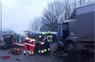 Detalji jezive saobraćajke kod Pala: Život izgubila planinarka