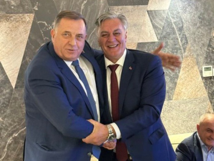 Dodik ponosan: Prvi čovjek SNSD-a se oglasio na mrežama (FOTO)
