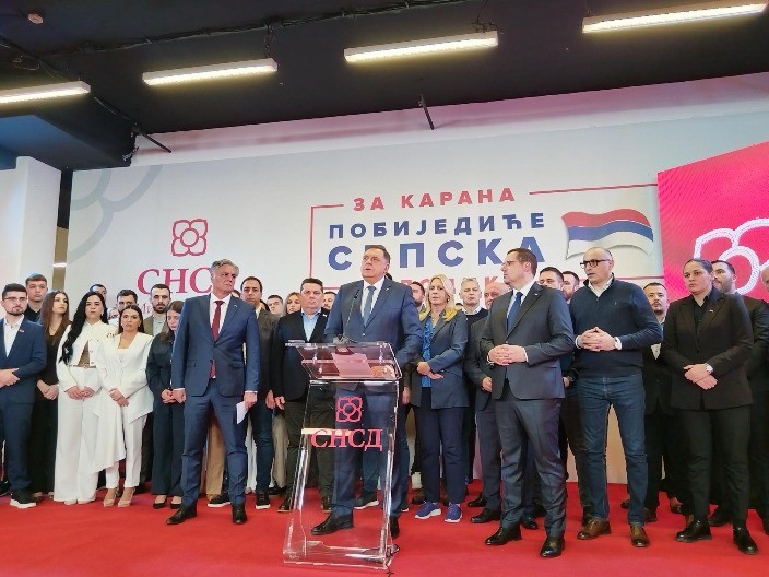 Slavlje u SNSD-u: Dodik proglasio pobjedu Siniše Karana (VIDEO)