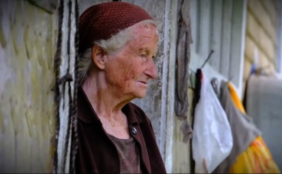 84-godišnja baka u tišini planine dočekuje svaki novi dan: "Društvo mi prave mačke" (VIDEO)