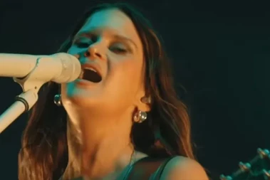 Pjevačica osula po Trampu: "Glasali ste za dementnog kukavicu"