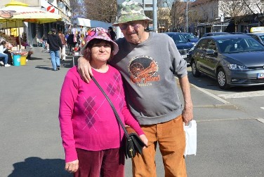 Najveći gradiški romantičari Jovo i Vesna poručuju: Vodimo ljubav, a ne rat!