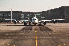 Avio kompanije: Poskupljuju cijene karata zbog rasta cijena goriva