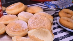 Posne krofne iz rerne: Mekane su kao pamuk i pune kremastog fila