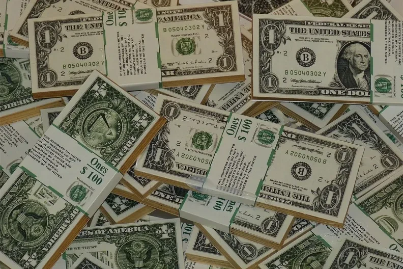 Svaki treći Amerikanac štedi na osnovnim potrebama zbog zdravstva