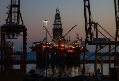 Nafta naglo poskupila, barel ponovo iznad 100 dolara