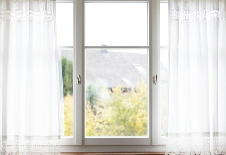 Stručnjaci upozoravaju: Evo zašto ne treba otvarati prozore između 8 i 10 ujutro