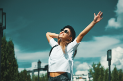 Tri horoskopska znaka kojima za vikend stižu dobre vijesti