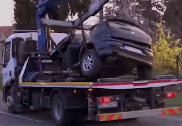 Stravična nesreća u Srbiji: Mladić (21) poginuo, suvozač (20) u teškom stanju