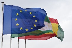 Brisel planira ukidanje mađarskog veta na zajam Kijevu