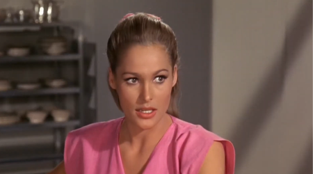 Ikona glamura i fatalna zavodnica: Ursula Andres na pragu desete decenije