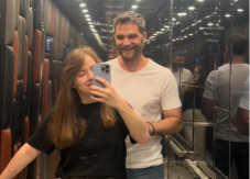 "Od godina je veći problem što ne jede svinjetinu": Glumac zaveo 23 godine mlađu, pa progovorili o problemima u vezi