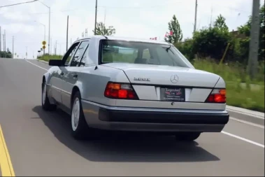 Mercedes star više od 30 godina prodat za rekordnu sumu: Evo šta je razlog