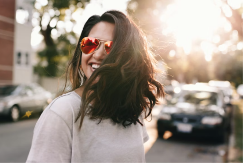 Više ne trpe! Evo zašto žene danas odlaze bez straha i griže savjesti