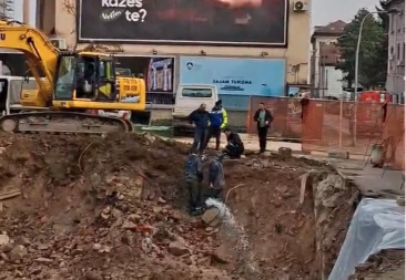 Zbog oštećene cijevi centar Banjaluke privremeno bez vode