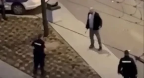 Dalibor iz BiH čekićem oštetio pet policijskih vozila, napao i policiju