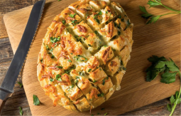 Po receptu najboljih kuvara: Hljeb sa bijelim lukom i kačkavaljem