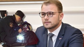 Hrvati ponovo pretresali Stanivukovića na granici: Uvijek ista "srdačna" dobrodošlica (FOTO)