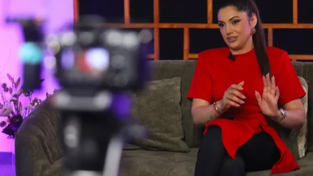 Pjevačica se prisjetila početka karijere: "Jedino je Darko Lazić imao ovlašćenje za mene"