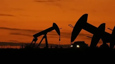 Globalni šok na pomolu: Nafta ide na 200 dolara, rat prijeti da uzdrma ekonomiju planete