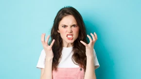 Šok priznanje: Roditelji tajno ugradili uređaj za praćenje u kćerkin auto, slučaj izazvao raspravu na mrežama