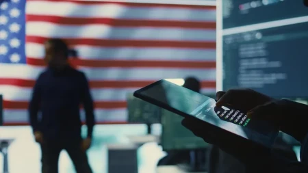 Direktoru FBI hakovan mejl 