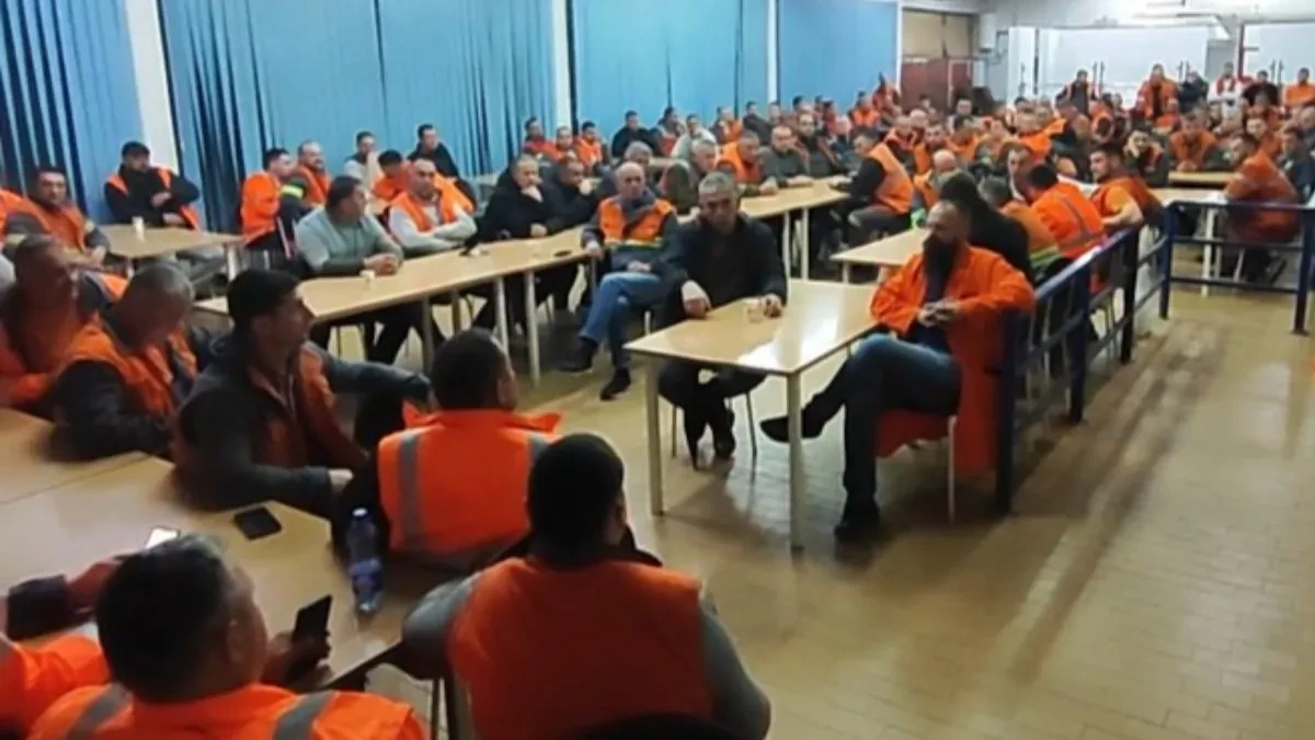 Radnici Nove Ljubije proveli noć u radionici: Ne odustaju od zahtjeva