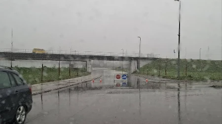 Obustavljen saobraćaj kod Novog mosta u Derventi zbog podzemnih voda