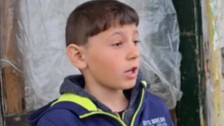 "Mama mi je umrla, a tata me nije prihvatio": Nikolina priča će vas dovesti do suza (VIDEO)