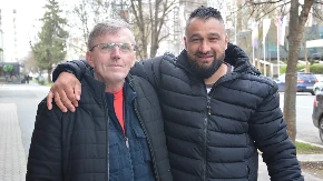 Dugačke gaće se ne skidaju do odlaska na more: Zima se ne predaje, ali ne predaju se ni duhoviti Gradiščani (FOTO)