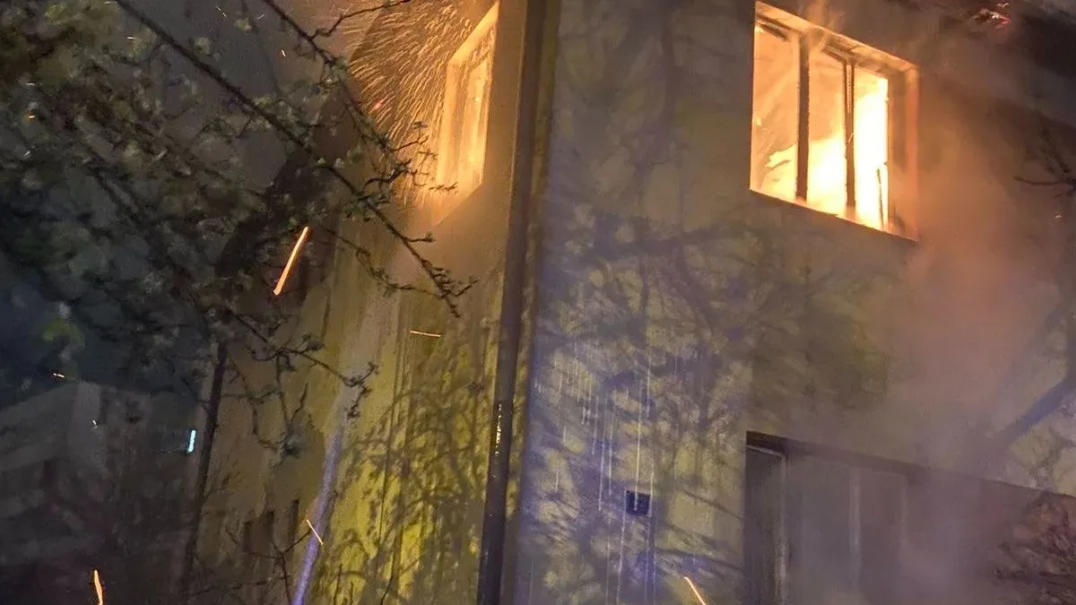 Drama u Banjaluci: Vatrogasci spasili stanara iz zapaljene kuće