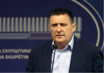 Sud poništio odluku o smjeni Vlade Đajića sa čela UKC-a RS (FOTO)