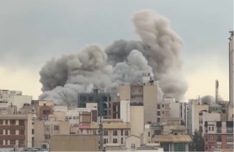 Mediji: Iran gađao Izrael projektilima sa kasetnom municijom