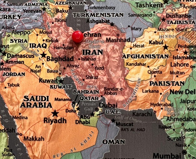 Teheran poslao oštru poruku: Tramp će snove o predaji odnijeti u grob