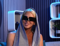 Turski mediji prate svaki njen korak: Ko je milijarder koji je navodno očaran Karleušom?!