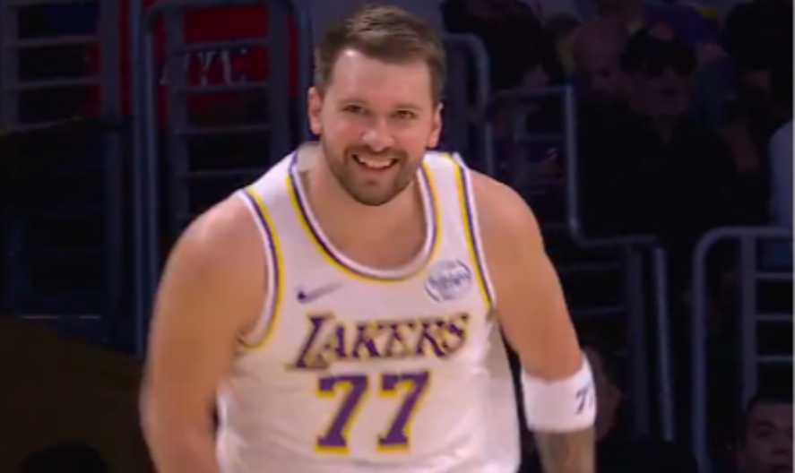 Nezaustavljivi Dončić odveo Lejkerse do nove pobjede (VIDEO)