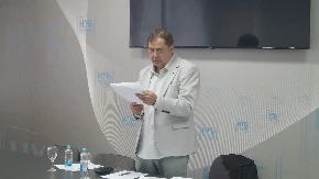 Međunarodni dan šale: Podne sa Miladinom Berićem u NUB RS (FOTO)