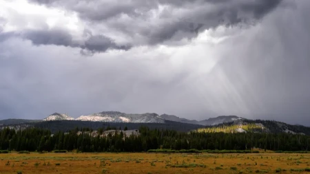 Upozorenje na snazi: Očekuju se velike padavine i jak vjetar