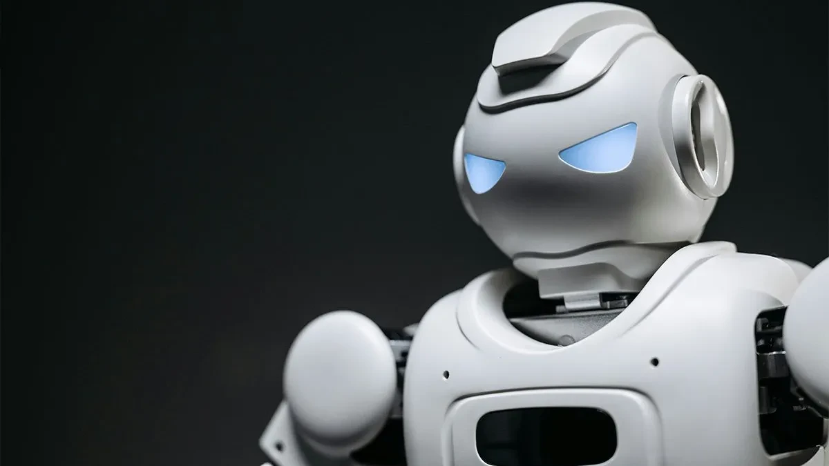 Istraživanje: Gotovo 15 odsto Amerikanaca bi prihvatilo da radi za AI šefa