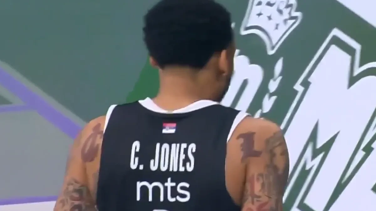 Karlik Džons produžio ugovor sa Partizanom