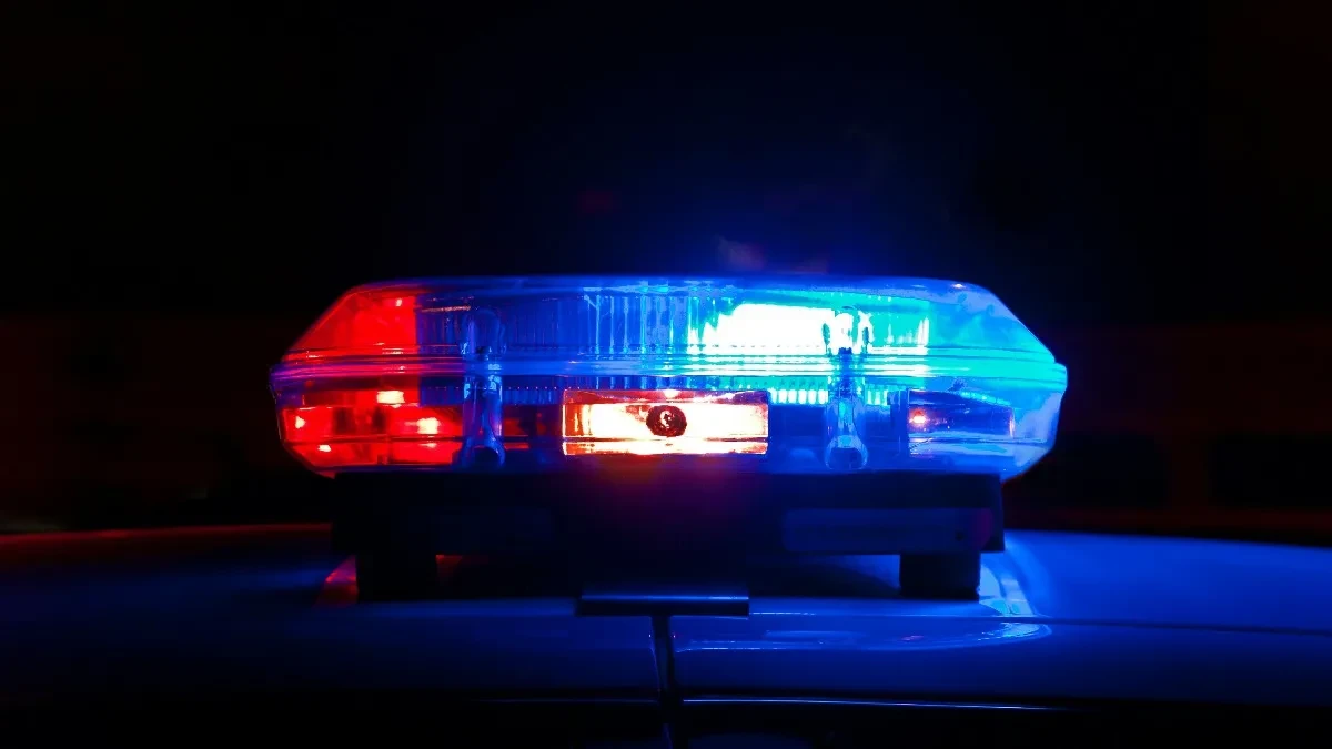 Automobilom se zapucao u tablu sa cijenama goriva na benzinskoj pumpi