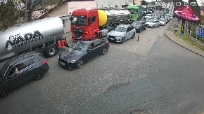 Kolone vozila na granici sa Hrvatskom i Srbijom