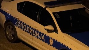 Drama u Kotor Varošu: Prijetio bombom ispred kuće, porodica bila unutra