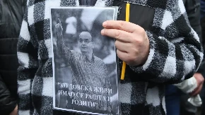 Vujošević sahranjen uz Balaševićevu pjesmu