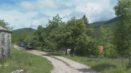 Migranti obili crkvu i pljačkali u selu kod Drvara