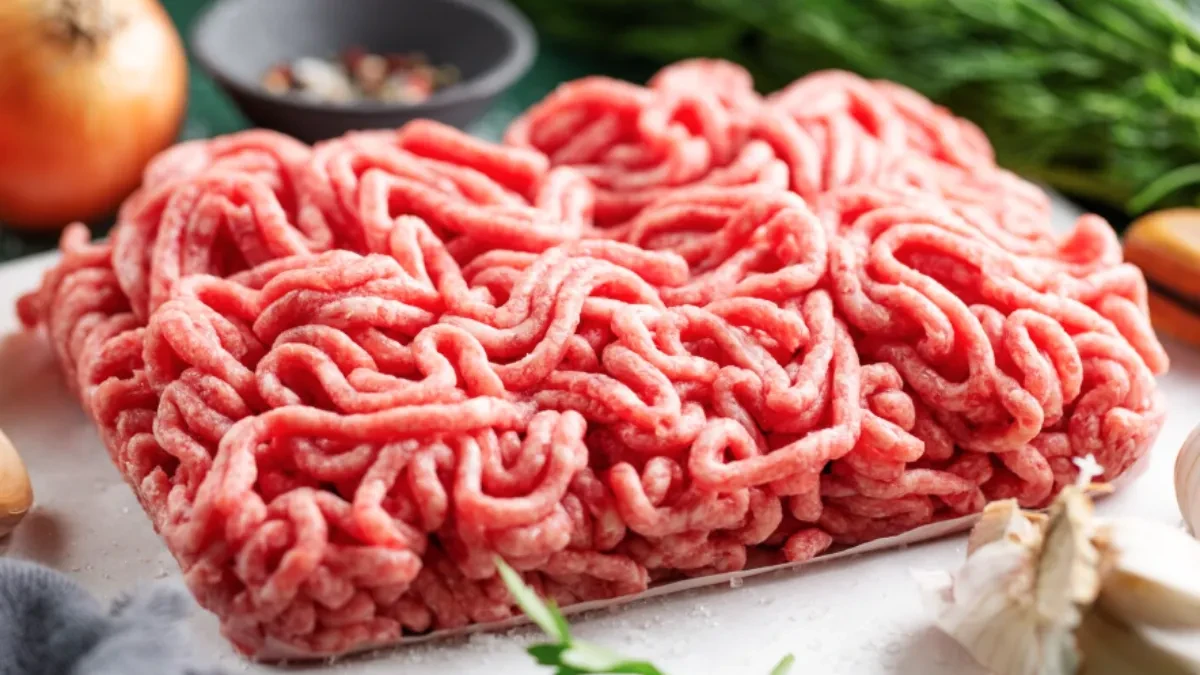 Istina o bijelim tragovima u mljevenom mesu: Šta zaista kupujete po akcijskim cijenama?