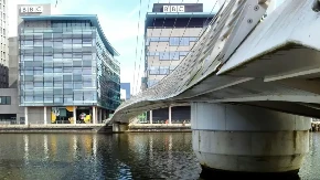 Mediji na udaru: Bi-Bi-Si otpušta skoro 2.000 radnika!