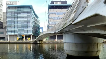 Mediji na udaru: Bi-Bi-Si otpušta skoro 2.000 radnika!