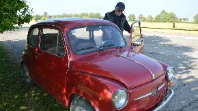 Nedeljko Šobota svaki dan „fićom“ dolazi na mjesto svoga djetinjstva: Zajedno imamo 120 godina i još smo u voznom stanju obojica